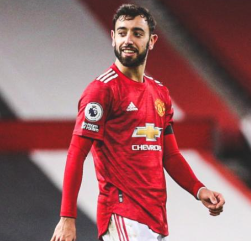 葡萄牙主帅力挺B费:价值被低估,领袖风范尽显