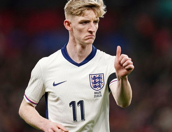 英超焦点战：纽卡客场力克切尔西，<a href='/news/tag/1045912' style='color: blue;'>戈登</a>闪耀全场获最佳