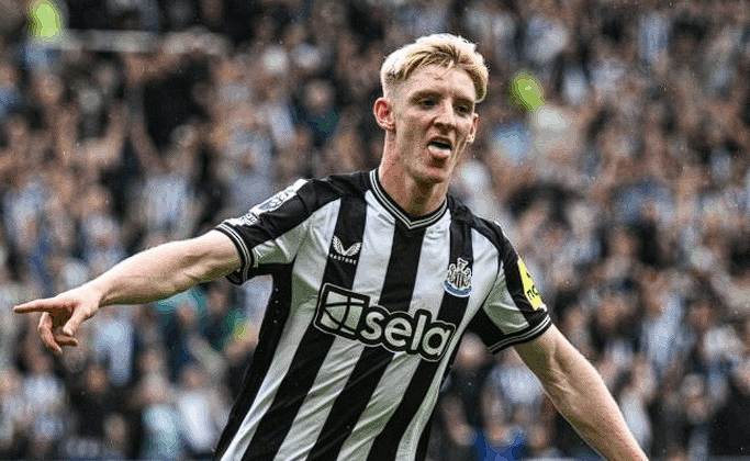 英超焦点战：纽卡客场力克切尔西，戈登闪耀全场获最佳